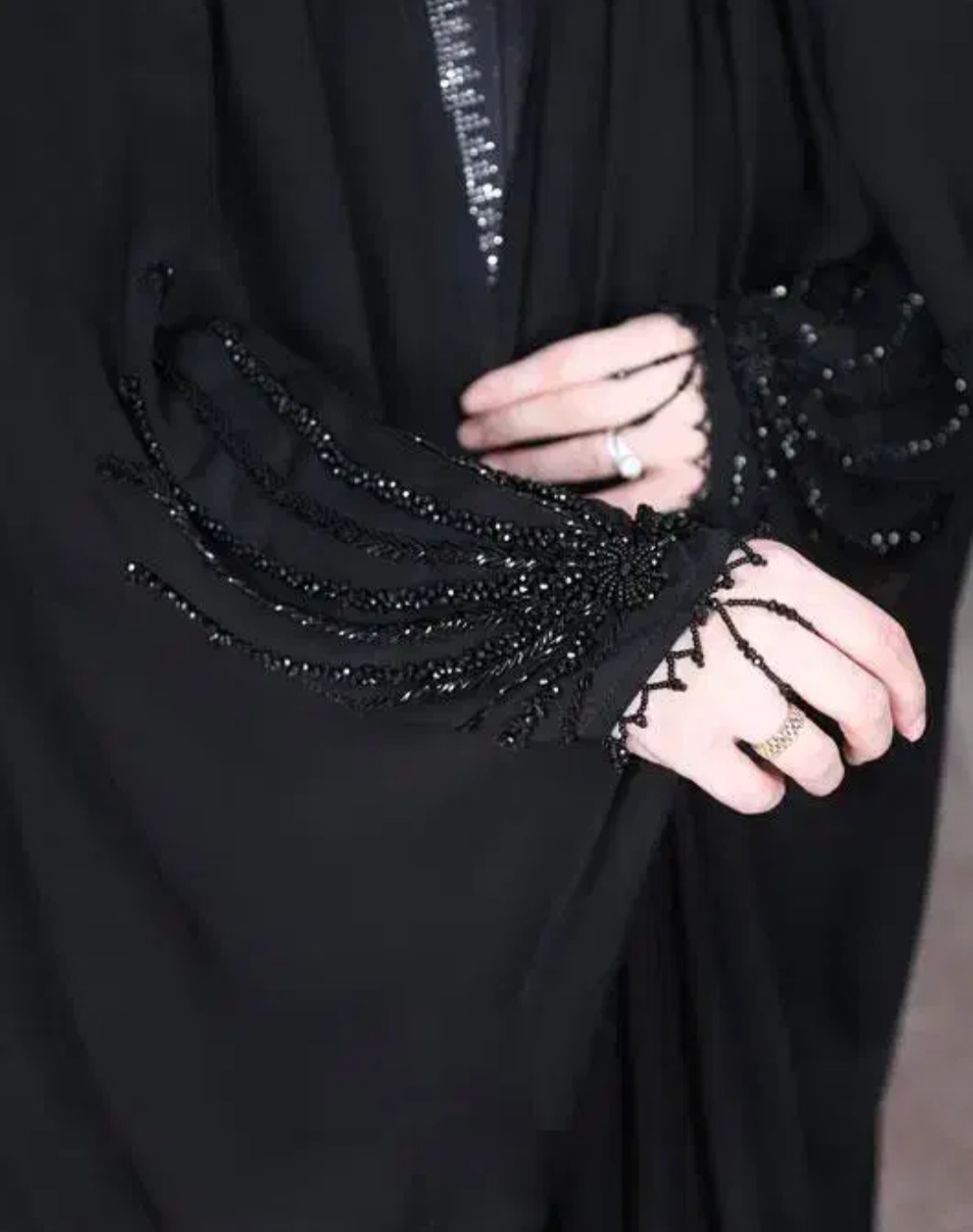 چادر عربی مشکی مدل جده منجوق دوزی شده