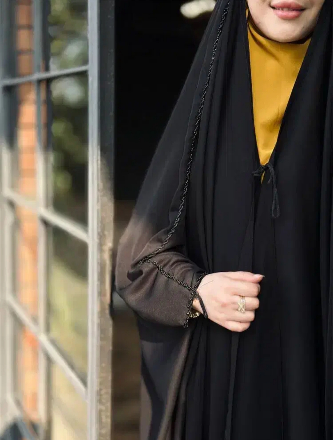 چادر عربی مشکی مدل جده منجوق دوزی شده